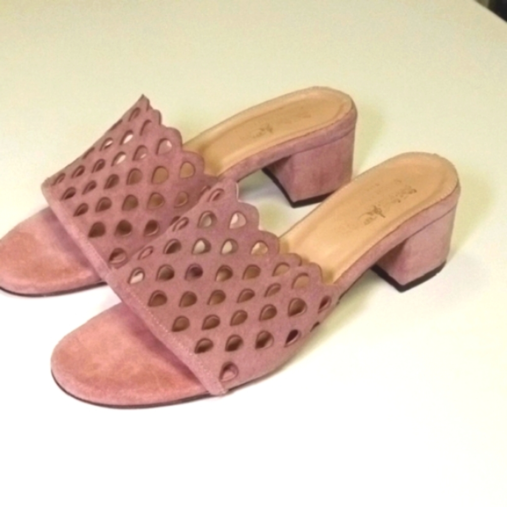 Coach and Four Leather Mauve Perforated Mules
